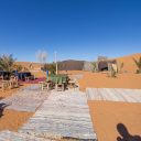 Nuit en bivouac en plein désert du Sahara au Maroc