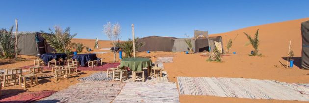 Nuit en bivouac en plein désert du Sahara au Maroc